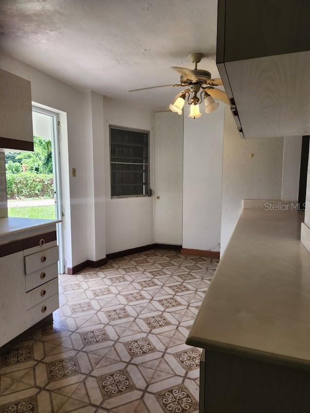 COLLORES WARD - Residential