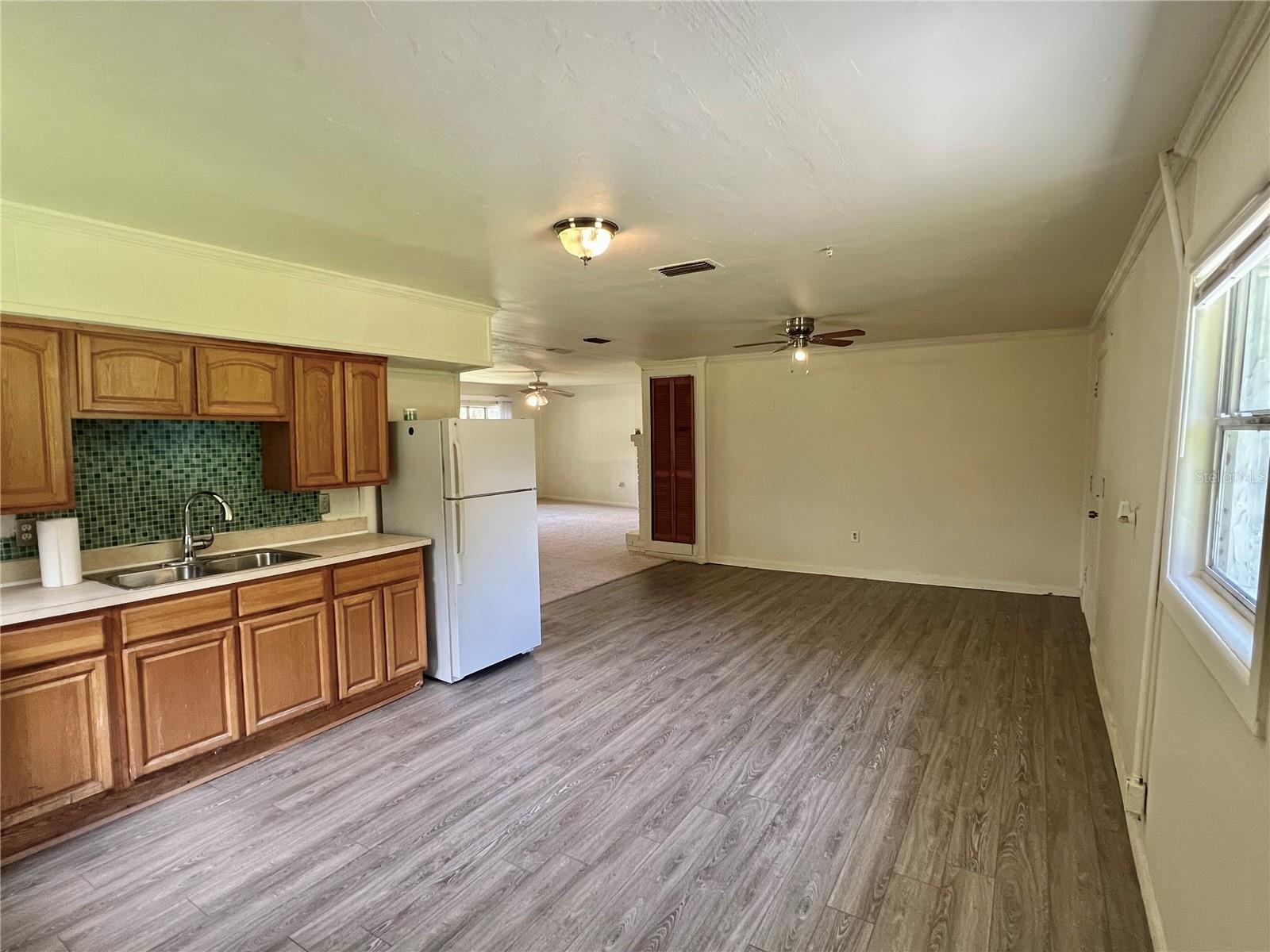 PART OF NE 1/4 OF SE 1/4 AS DES IN DB 232 PG 284 - Residential