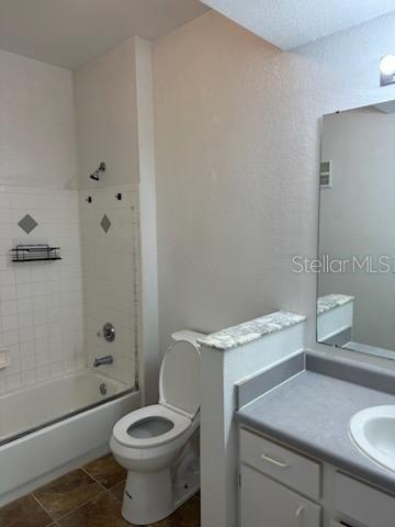 827 CAMARGO WAY 307