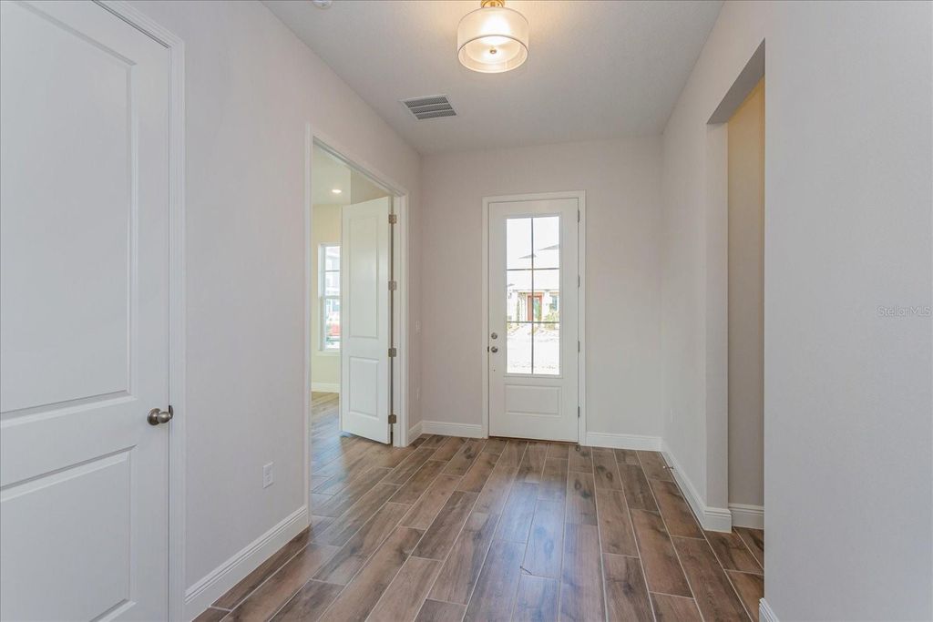 Photo of 10242 Medawar Street, Orlando, FL 32827 (MLS # G5111526)