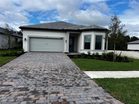 Photo of 10678 Sun Drop Street, Venice, FL 34293 (MLS # J1006336)