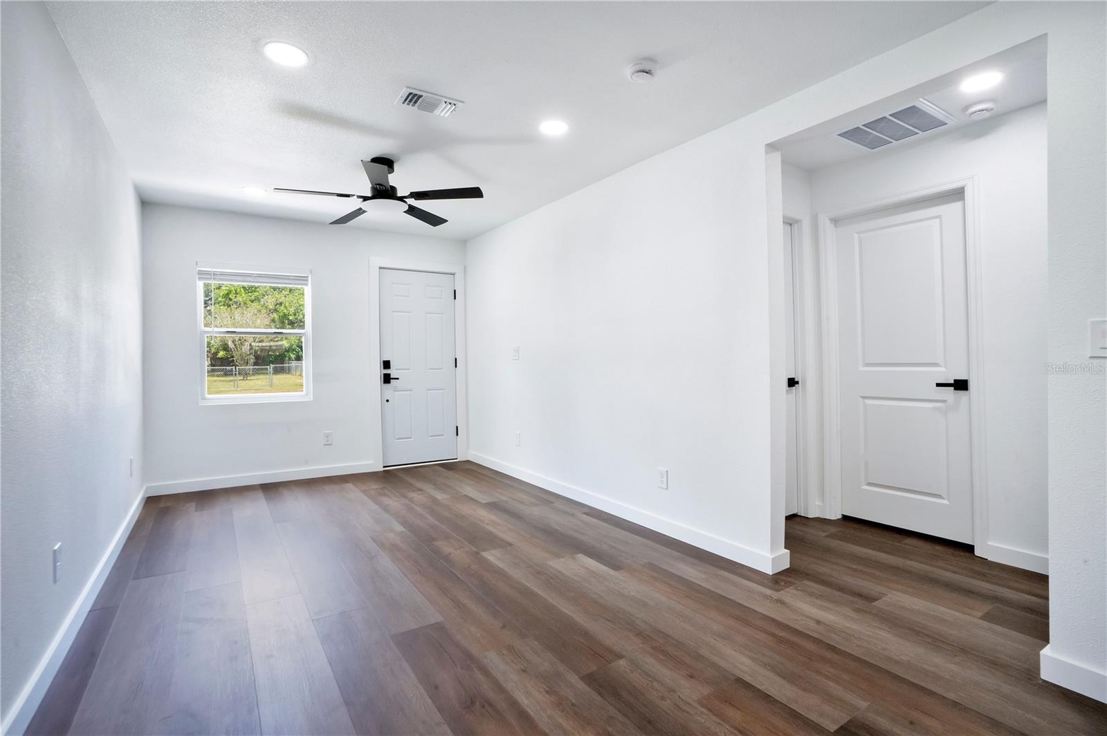 KENILWORTH SUB - Residential