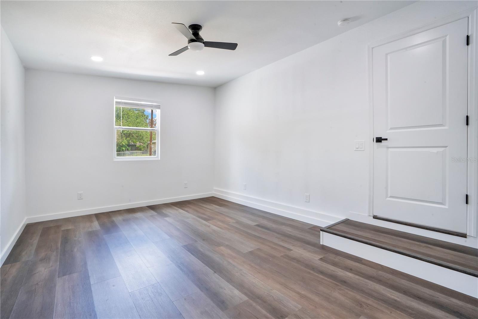 KENILWORTH SUB - Residential