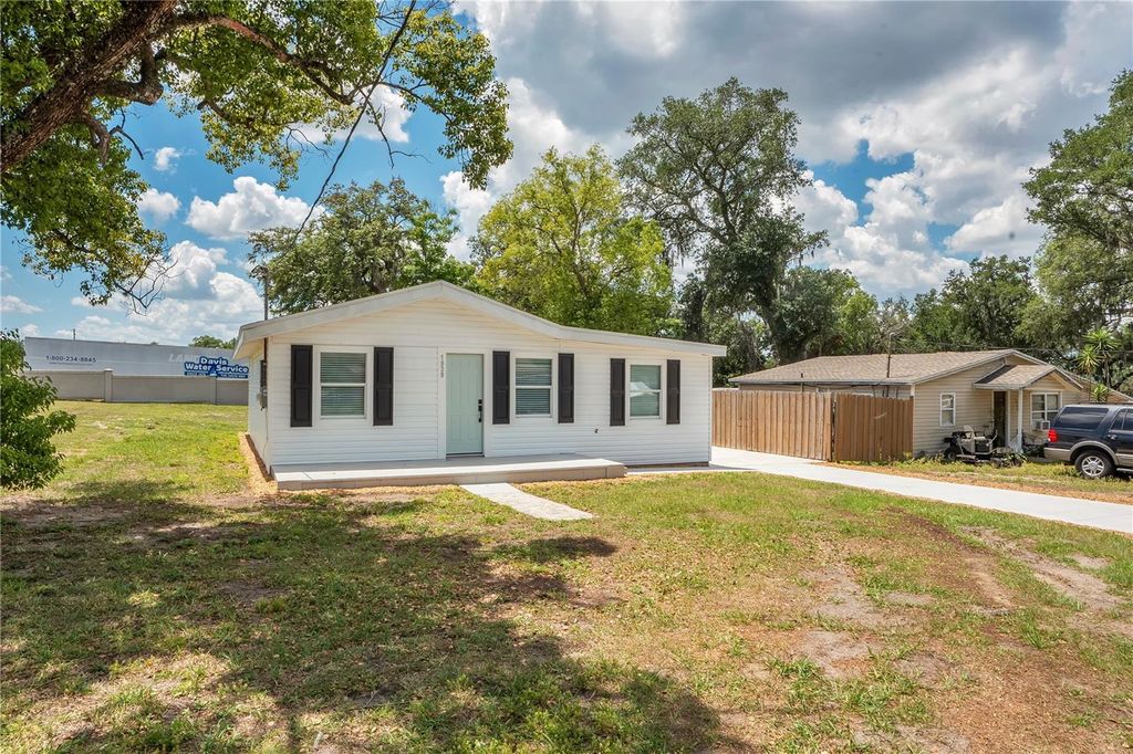 Photo of 1938 Lavon Street, Lakeland, FL 33805 (MLS # L4961429)
