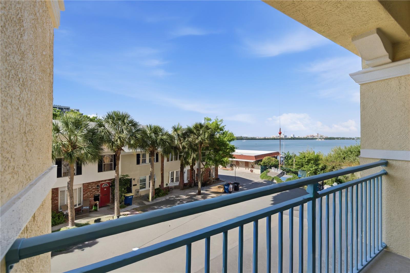 BAYVIEW CONDO CLEARWATER - Residential