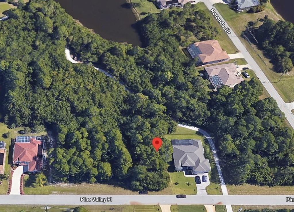 Photo of 5 Pine Valley Place, Rotonda West, FL 33947 (MLS # D6140339)