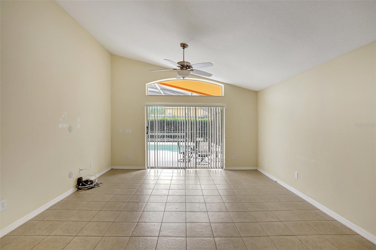 WATERSONG PH 01 - Residential