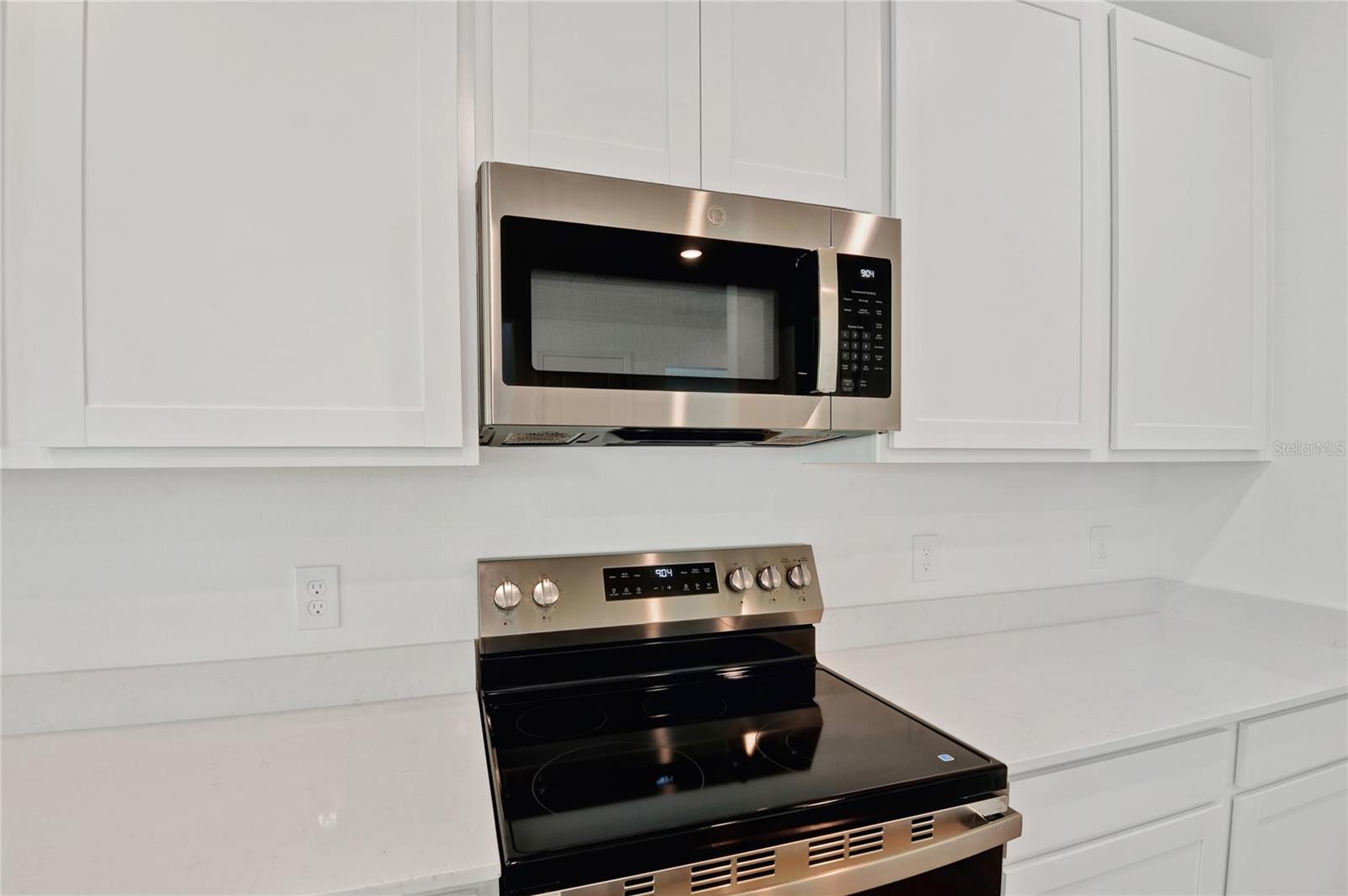 SEASONS AT SHORES OF LAKE DELL - Residential