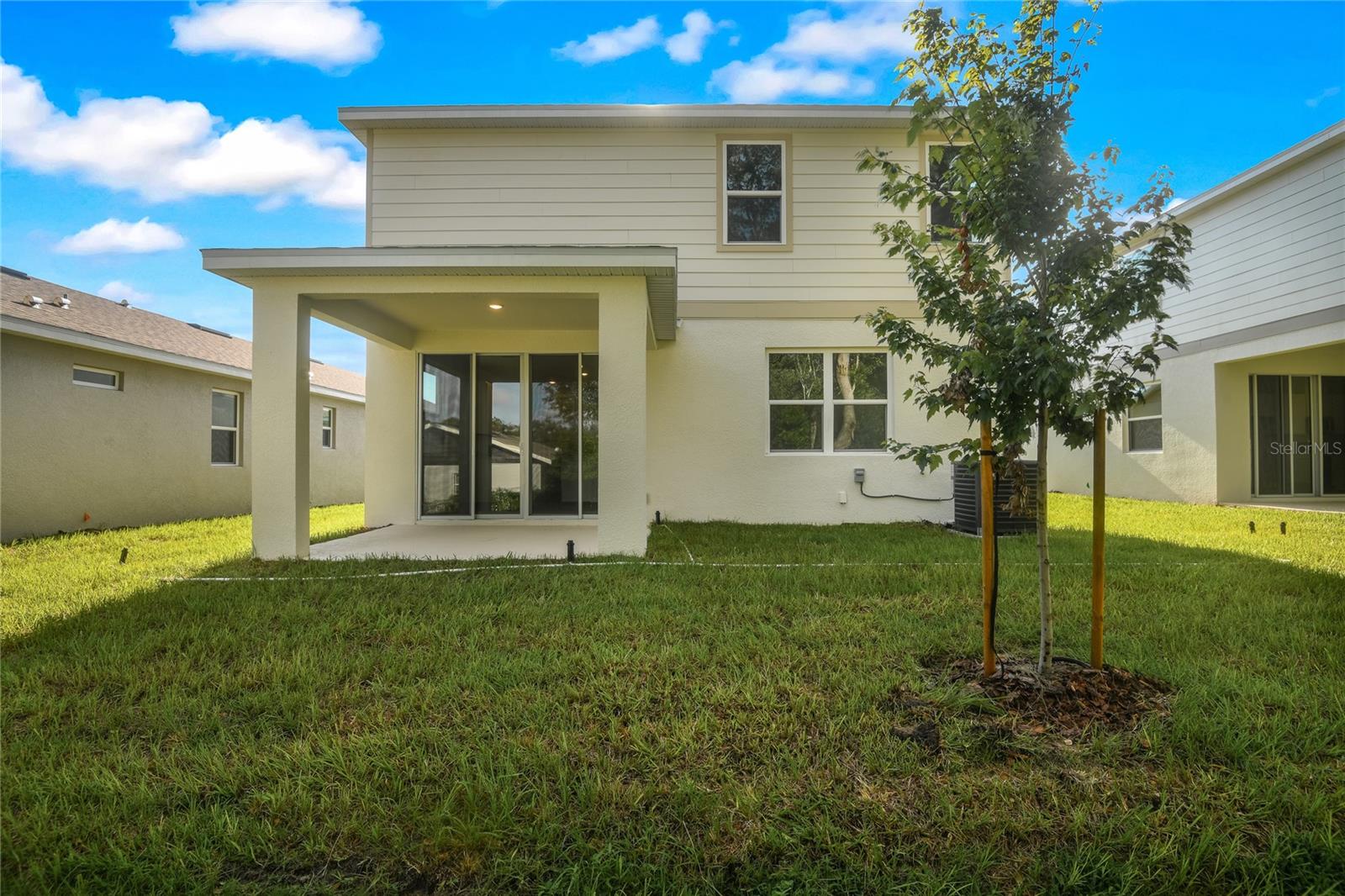 SEASONS AT SHORES OF LAKE DELL - Residential