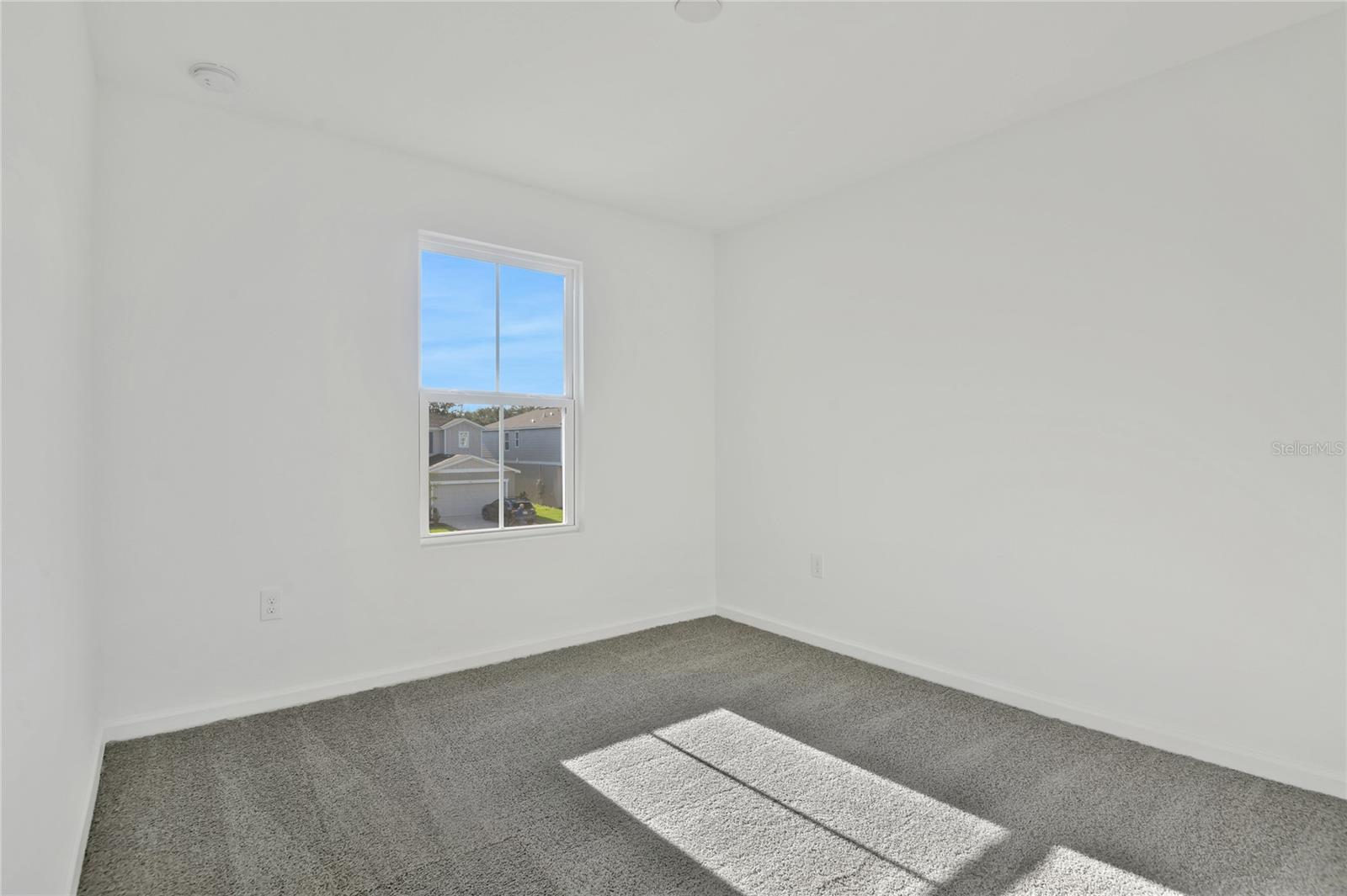 SEASONS AT SHORES OF LAKE DELL - Residential