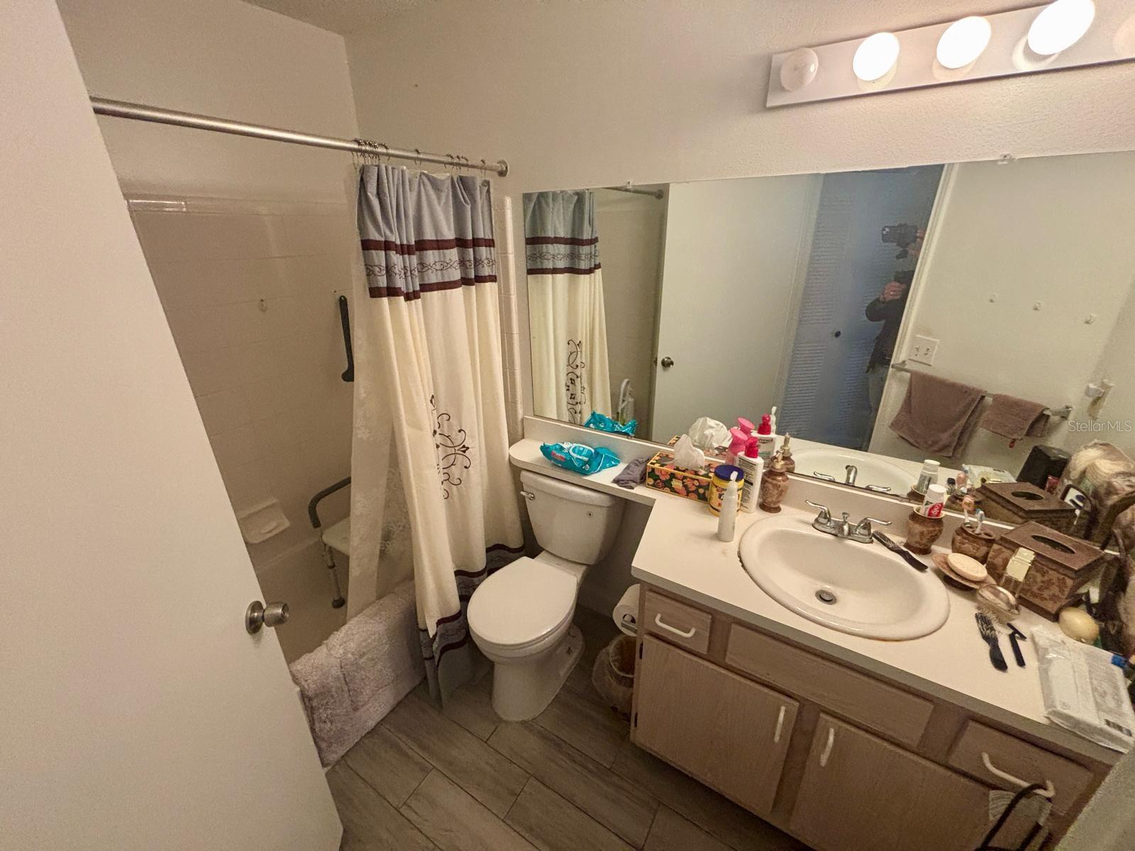 REGENCY PARK AT LAKE MARY A CONDO - Residential