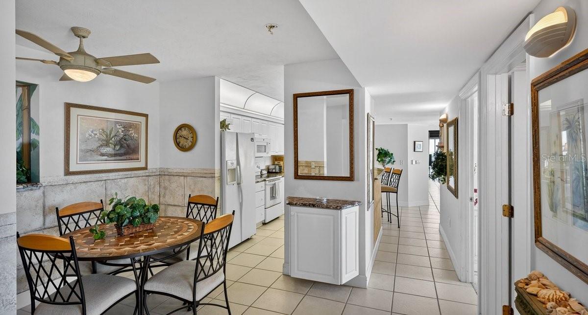 TOWERS 10 CONDO - Residential