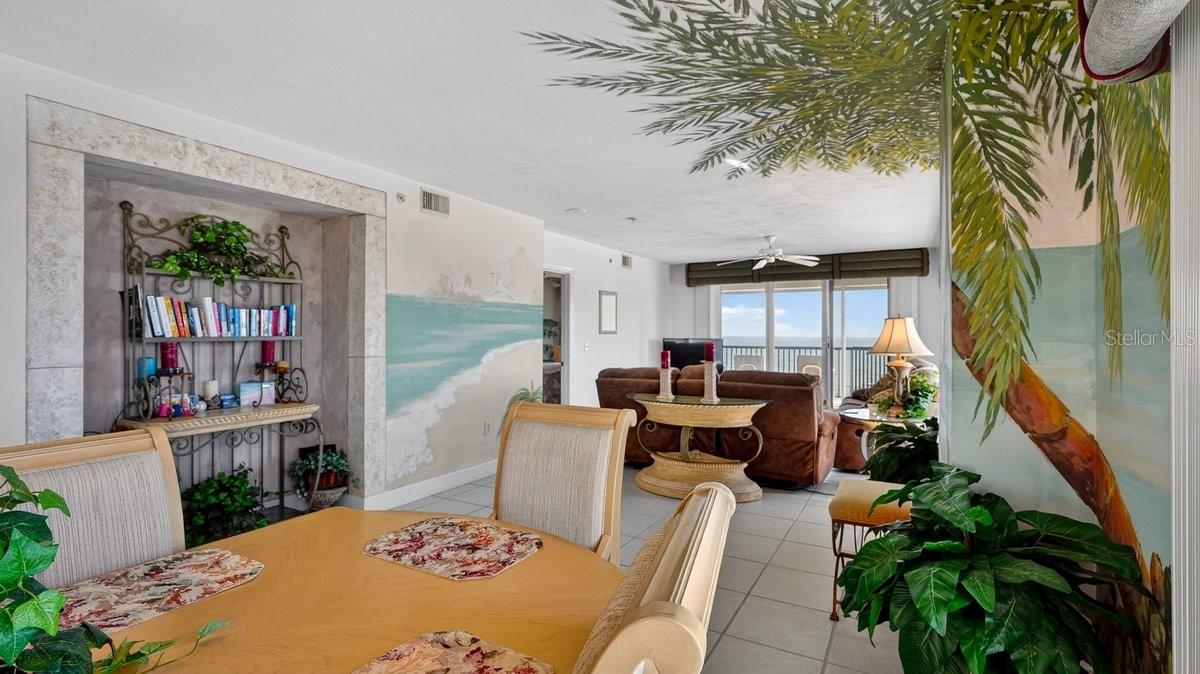 TOWERS 10 CONDO - Residential