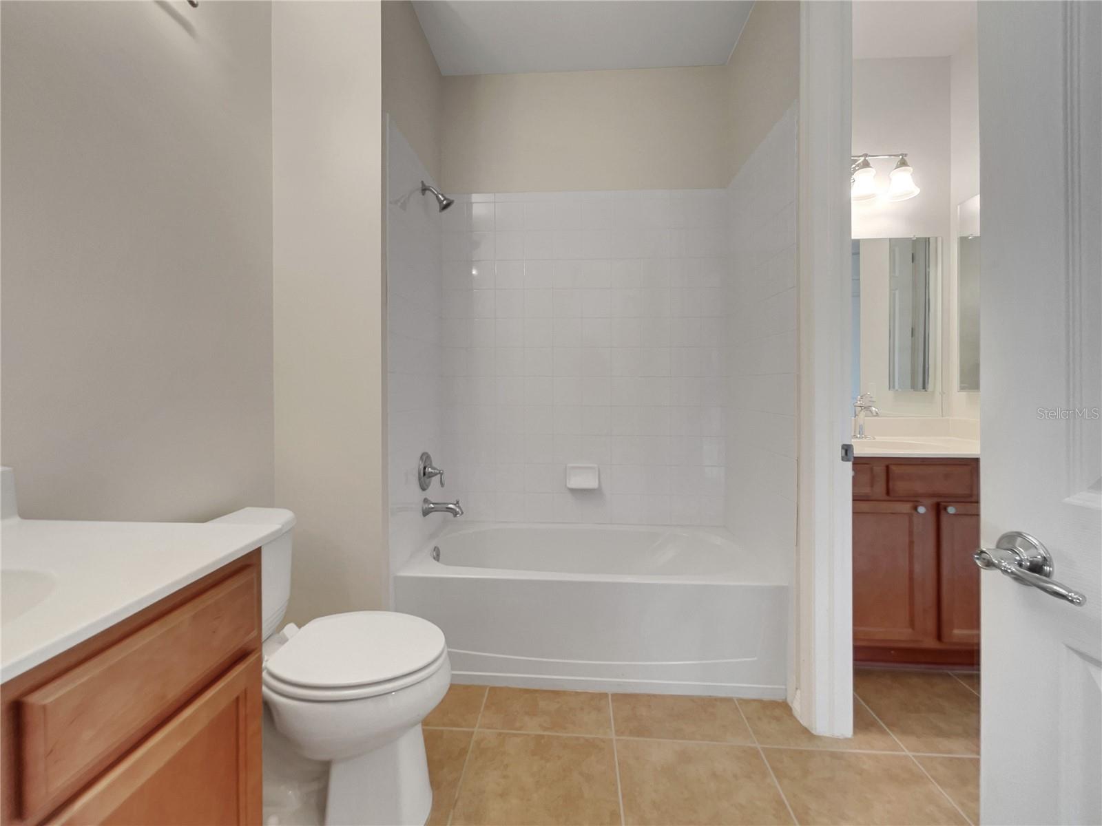 LAKESIDE AT ISLES ON PLMER RCH - Residential