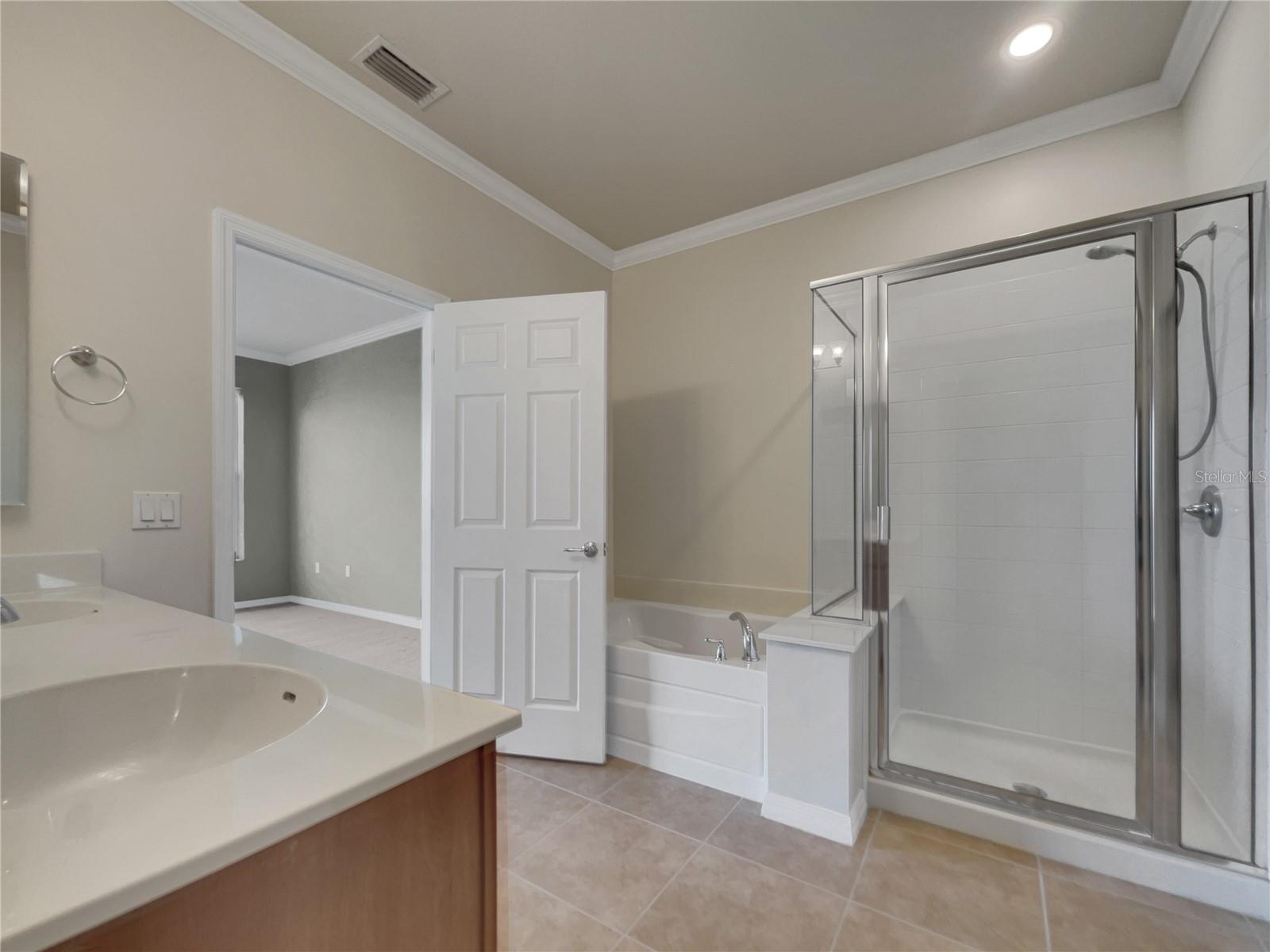 LAKESIDE AT ISLES ON PLMER RCH - Residential