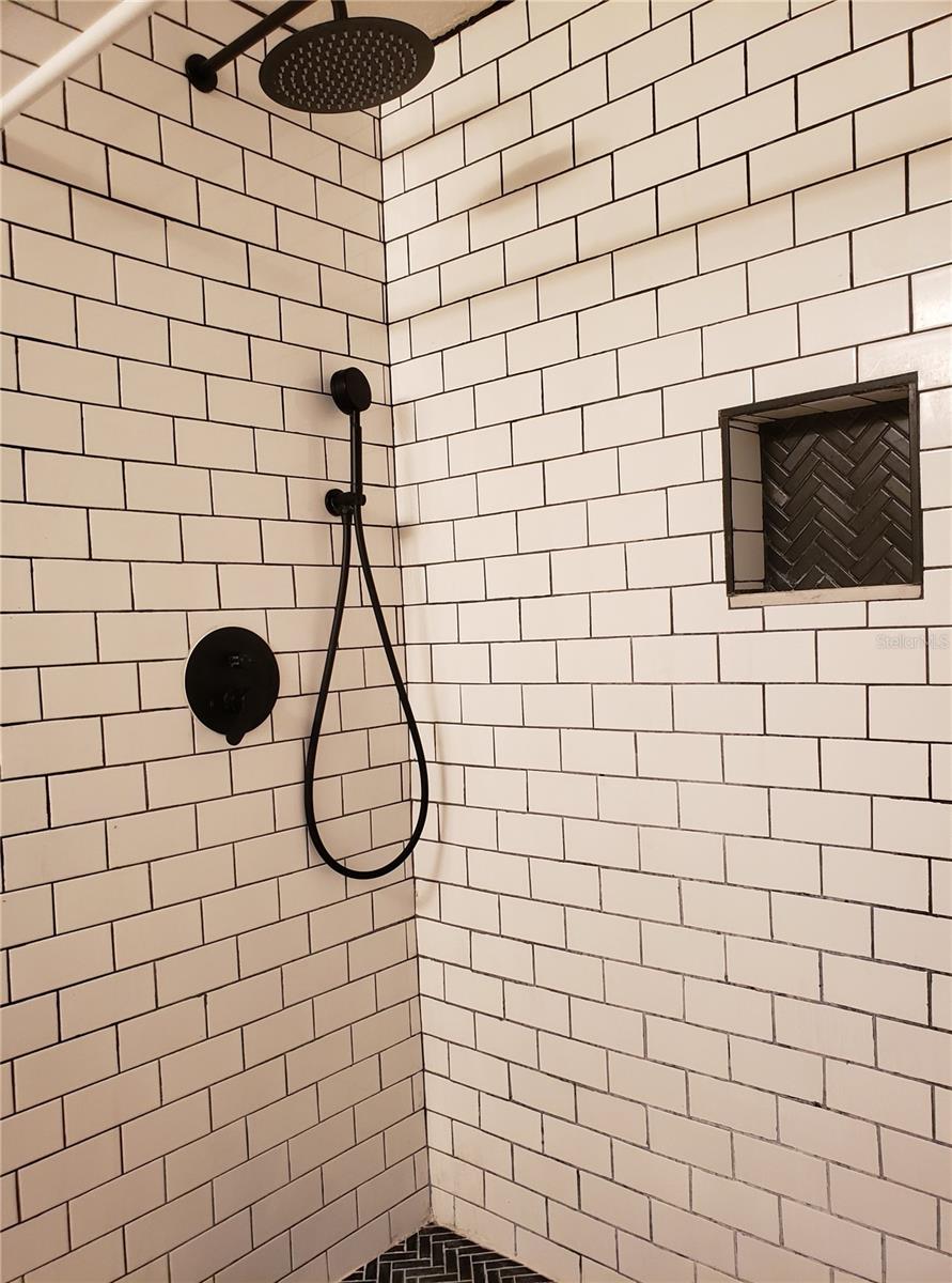 THE QUARTER AT YBOR - Residential Lease