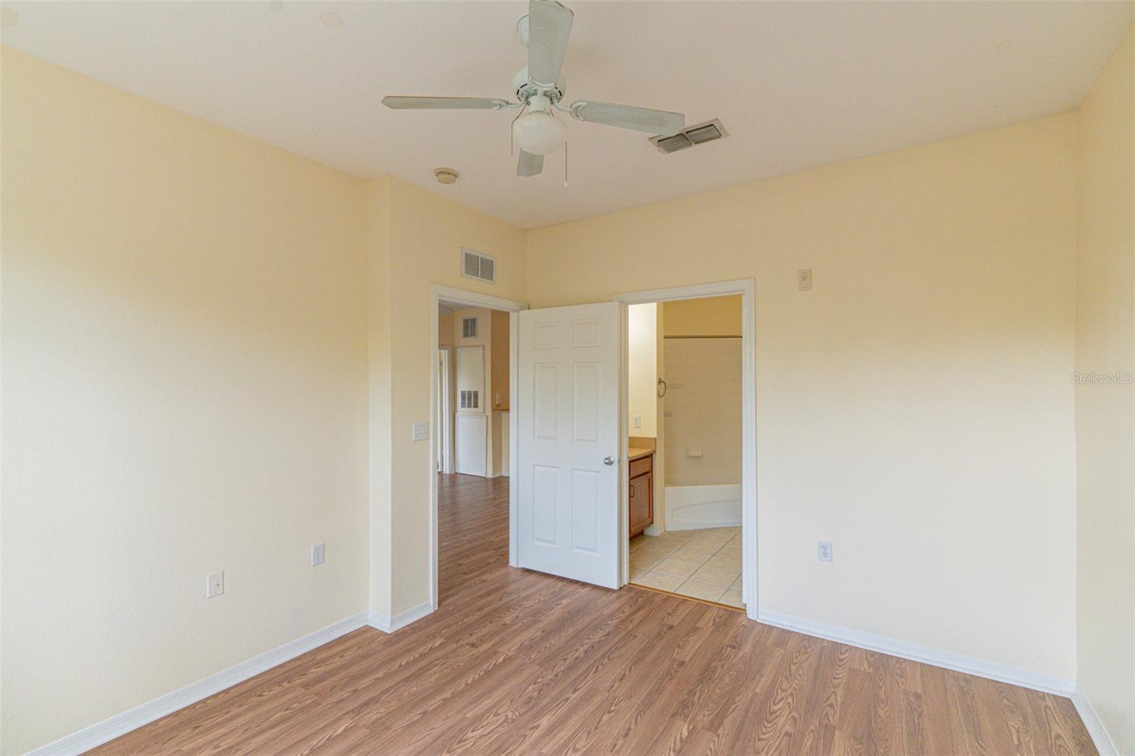 VILLA VALENCIA CONDO - Residential
