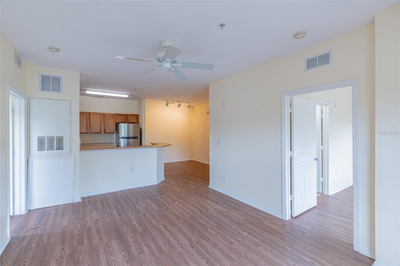 VILLA VALENCIA CONDO - Residential