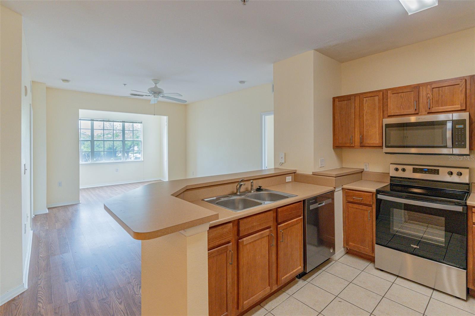 VILLA VALENCIA CONDO - Residential