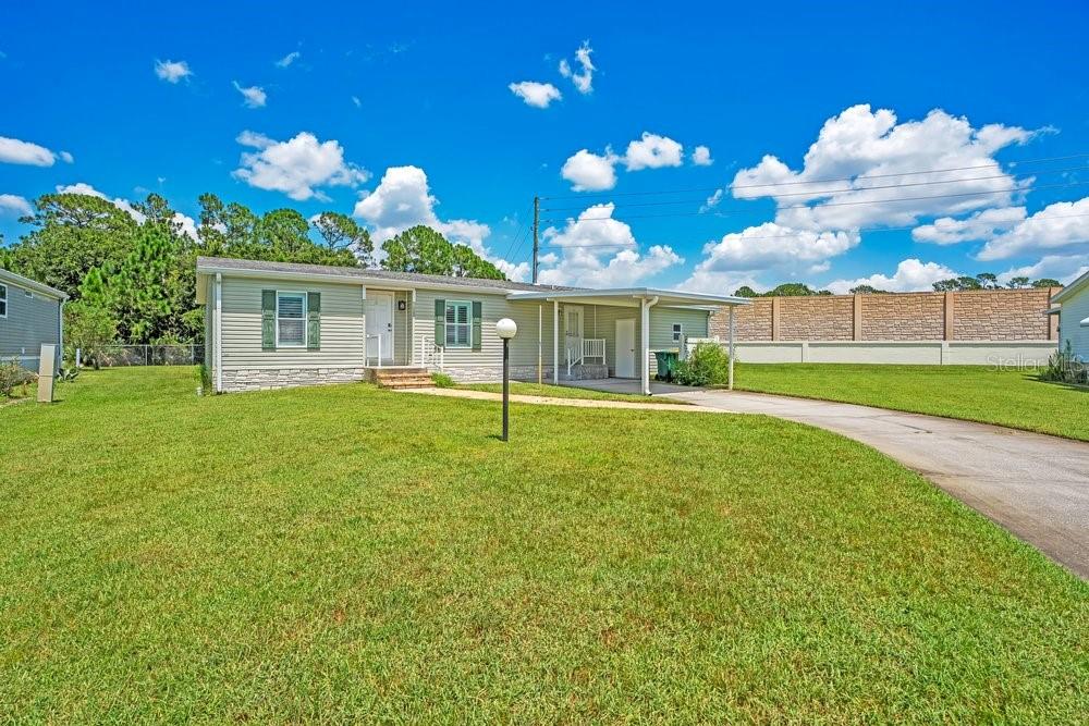 585 OUTER DRIVE