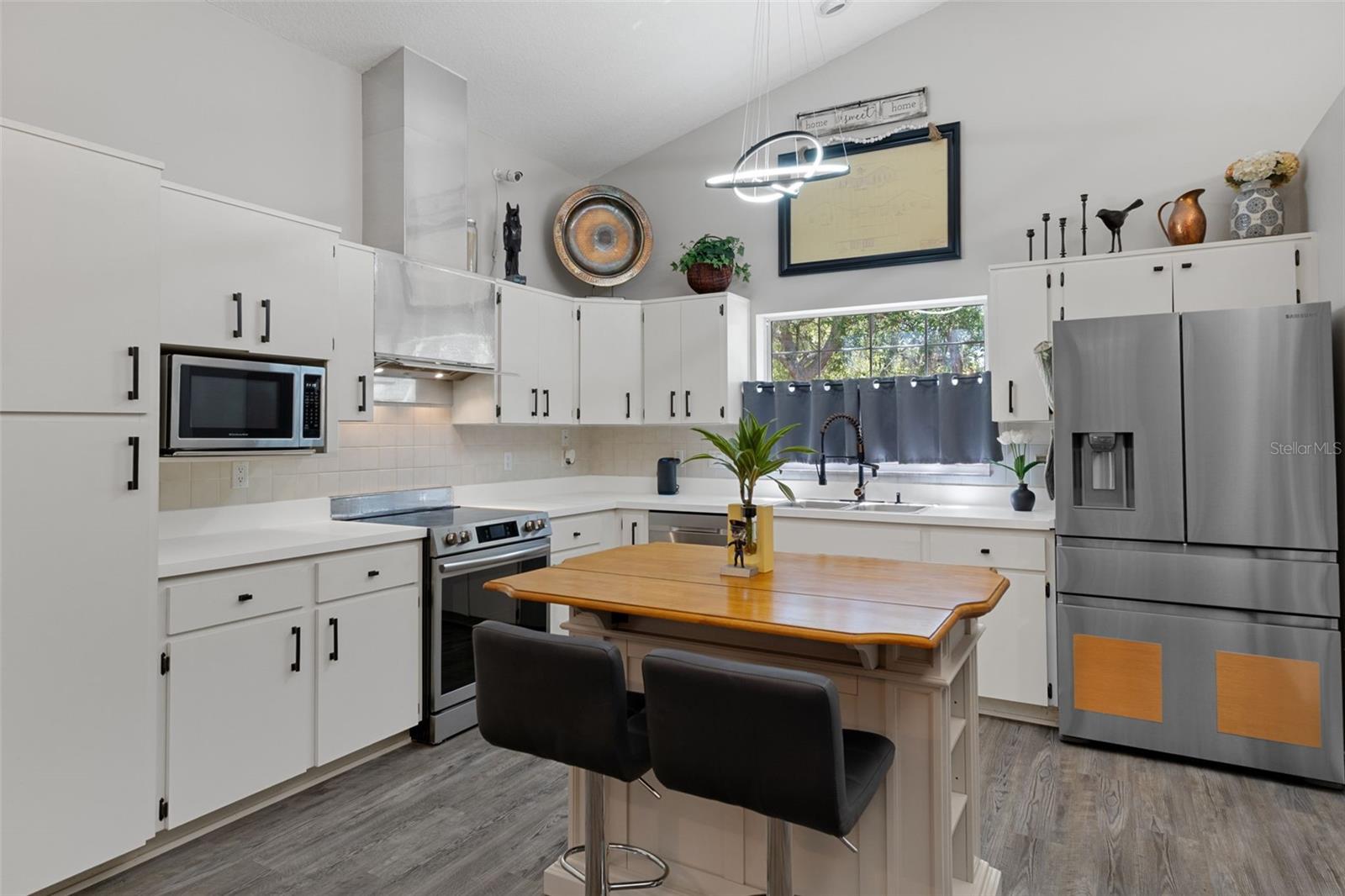 CITRUS HILLS - Residential