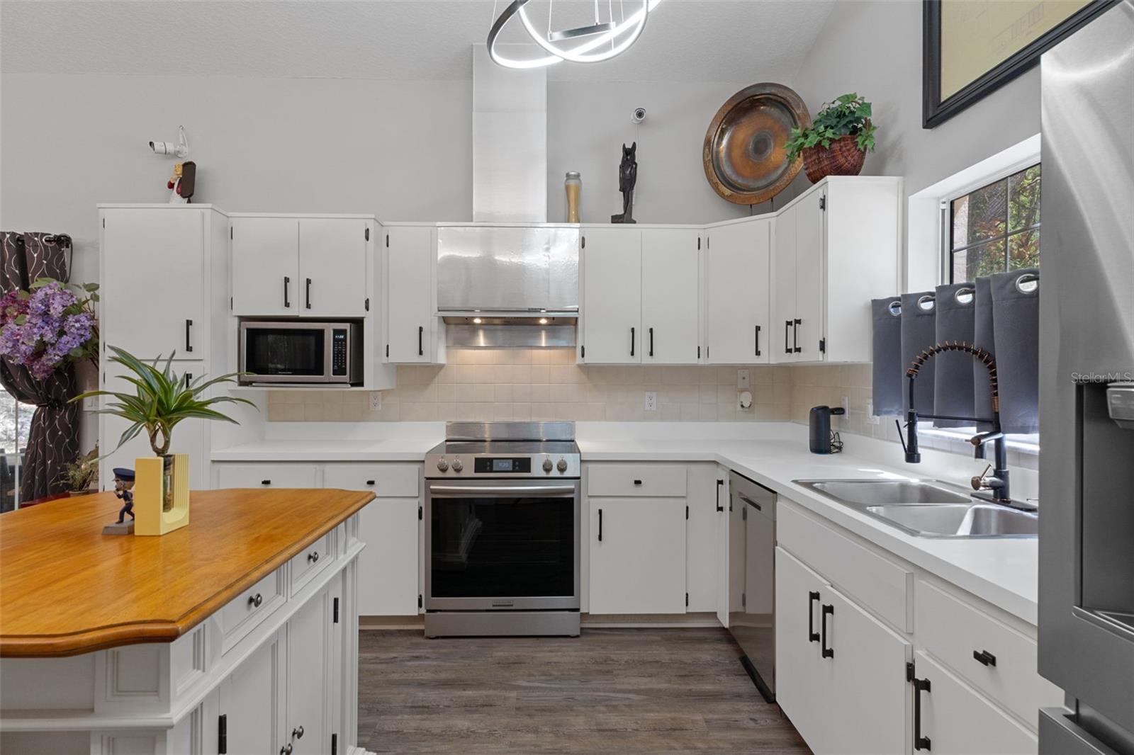 CITRUS HILLS - Residential