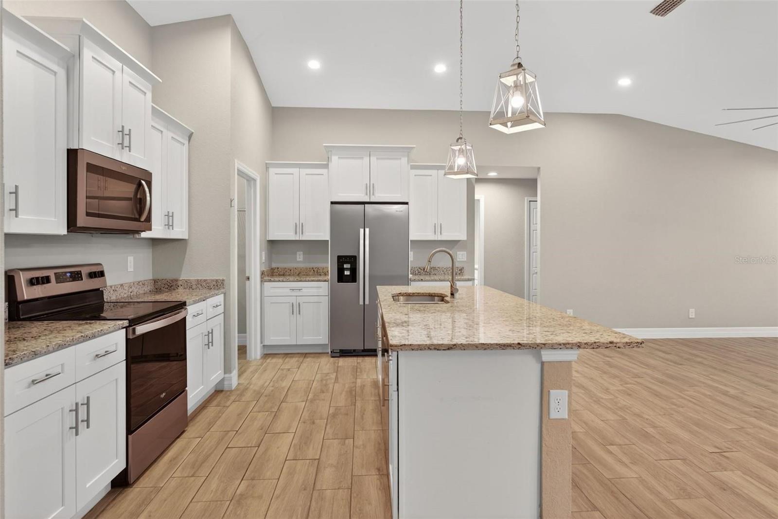 SOUTH GULF COVE - Residential