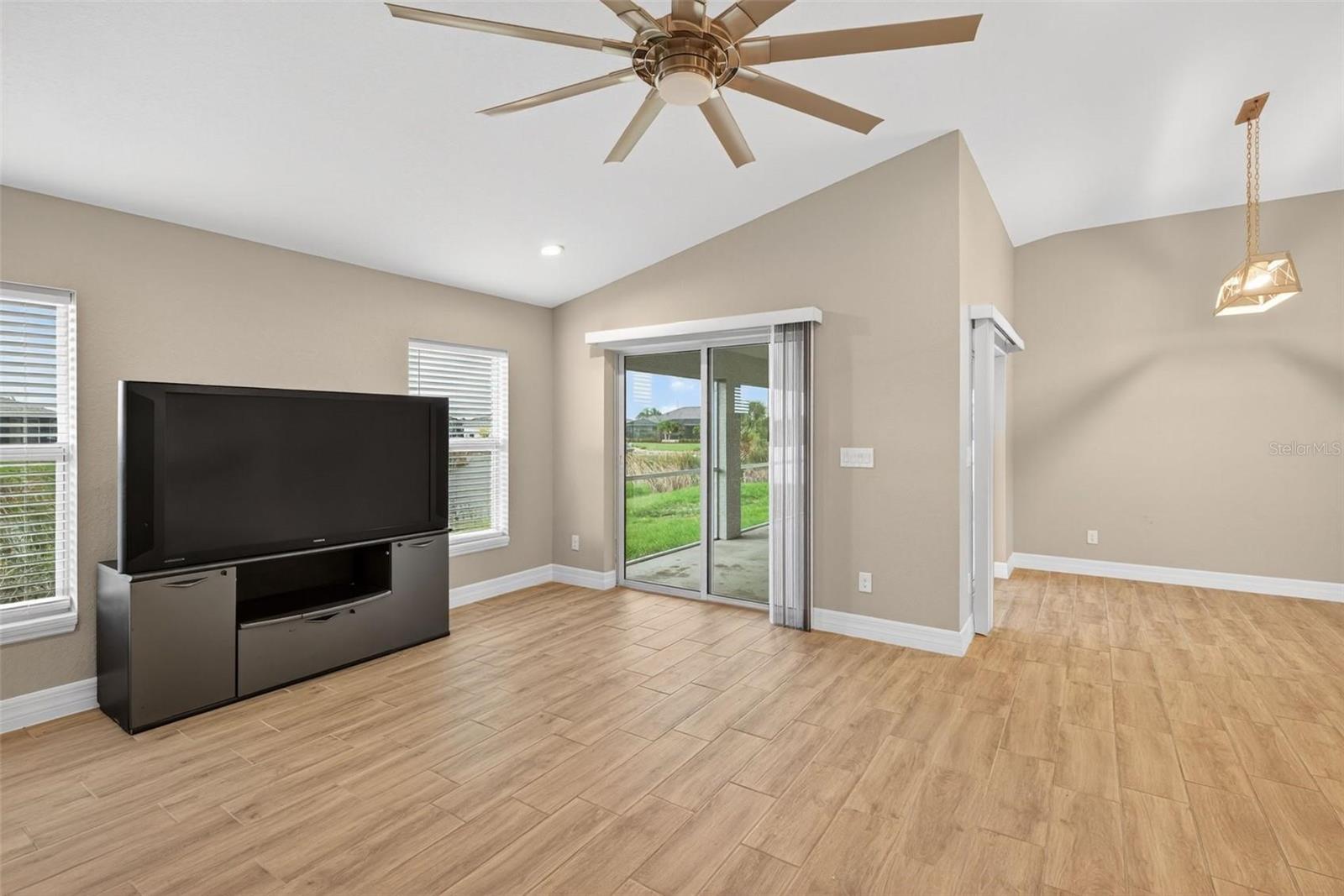 SOUTH GULF COVE - Residential