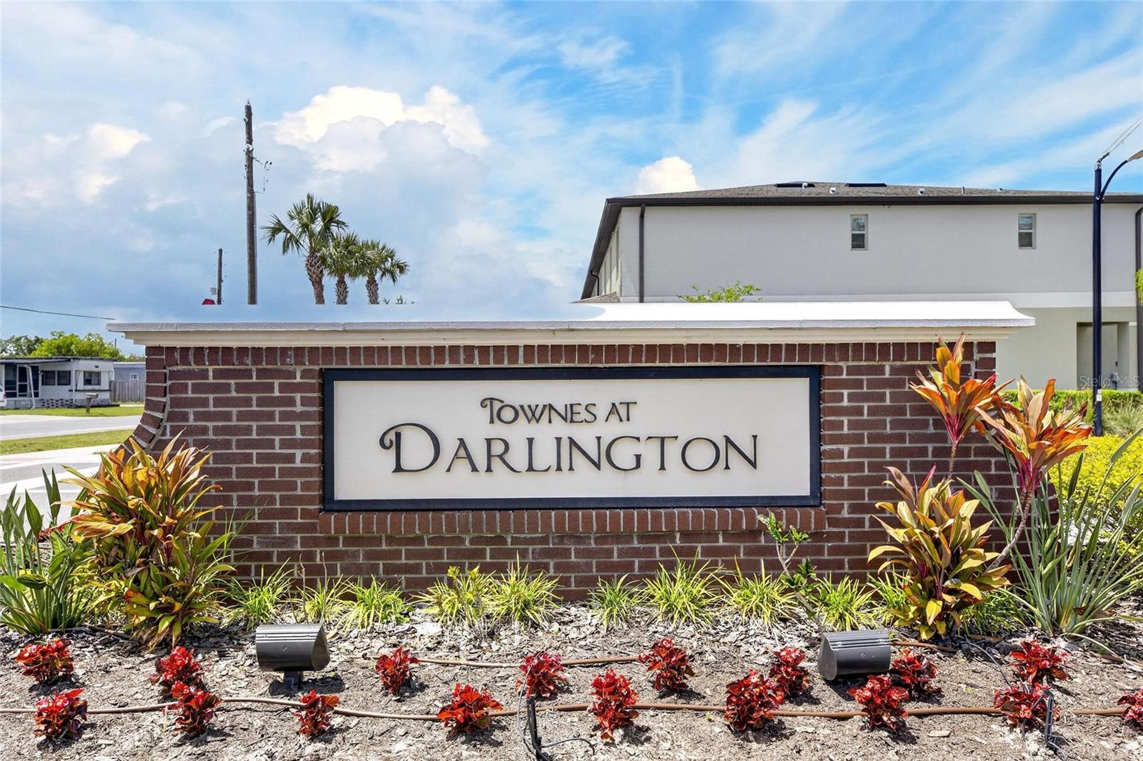 TOWNES/DARLINGTON - Residential