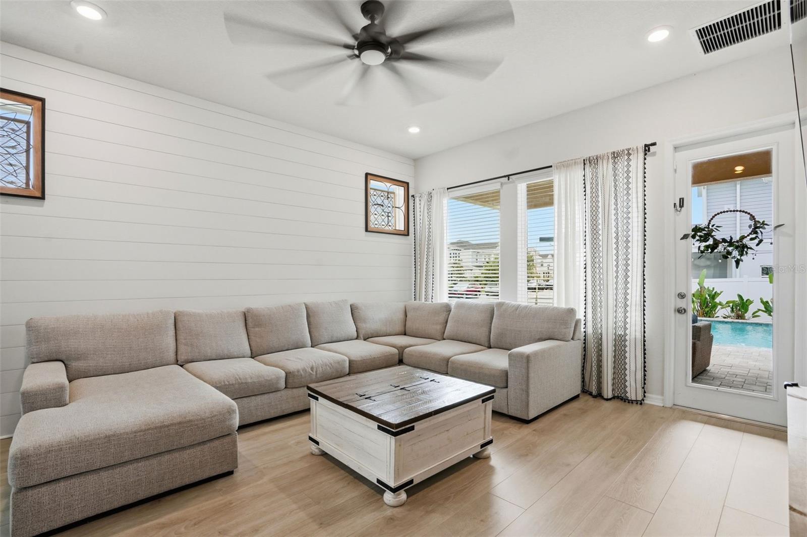 PERSIMMON PARK - Residential