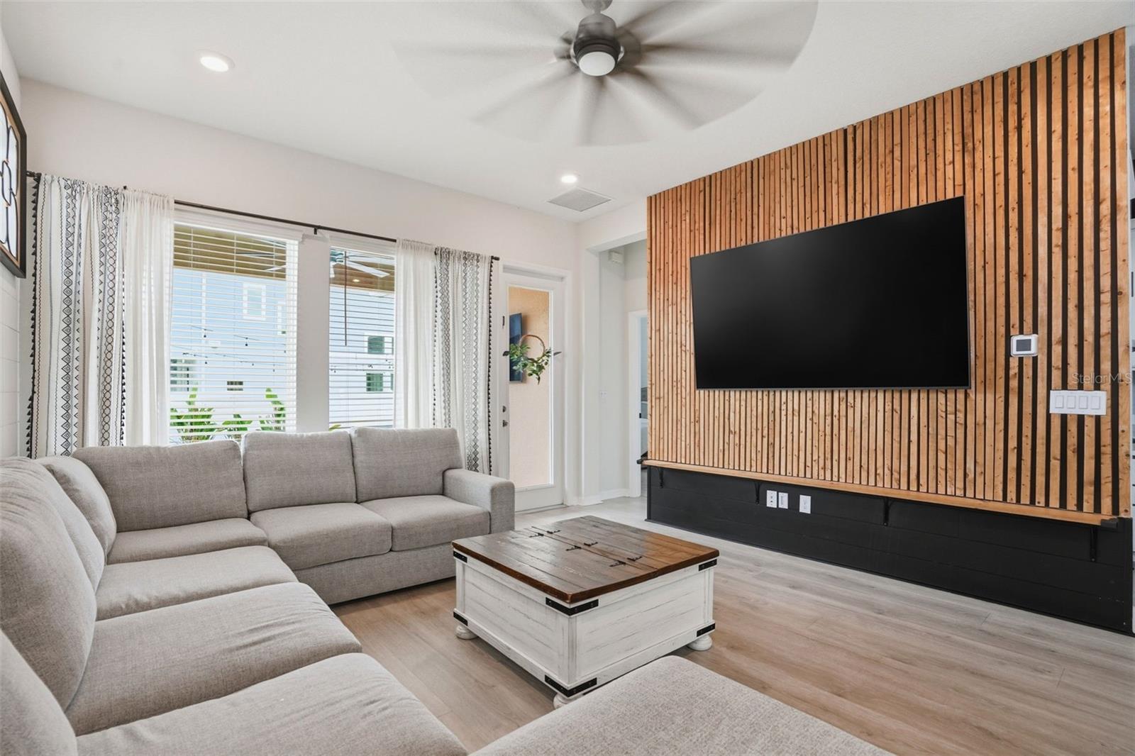 PERSIMMON PARK - Residential