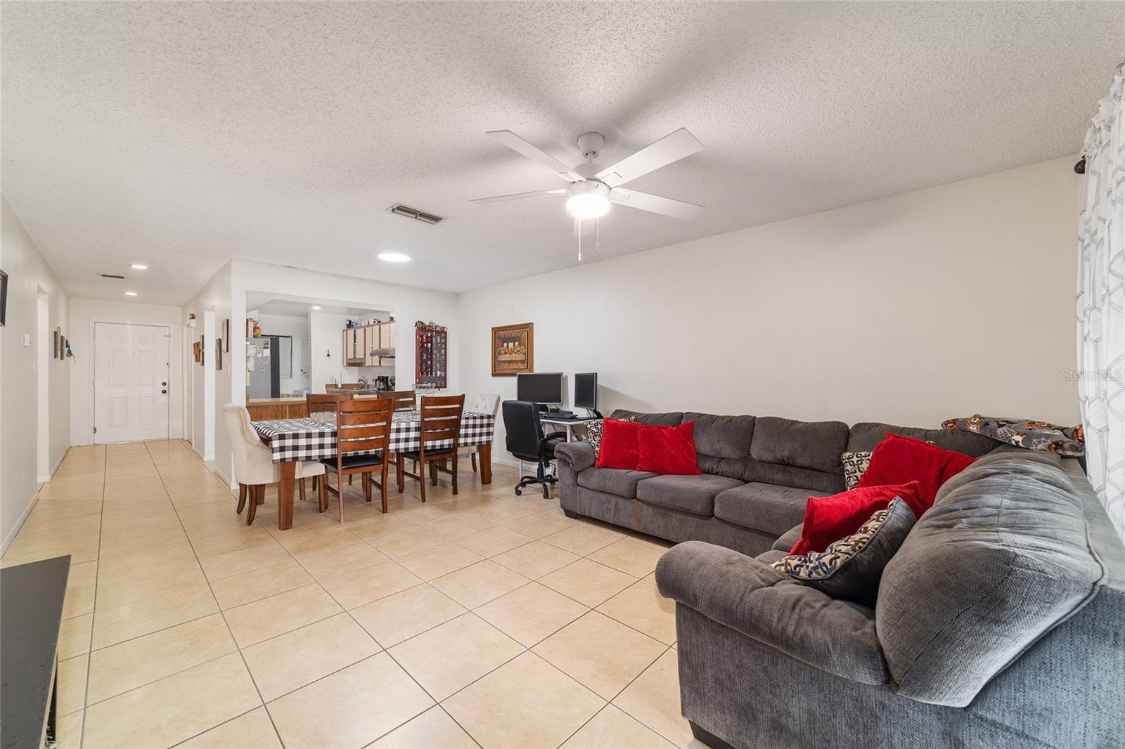 PADDOCK OAKS - Residential