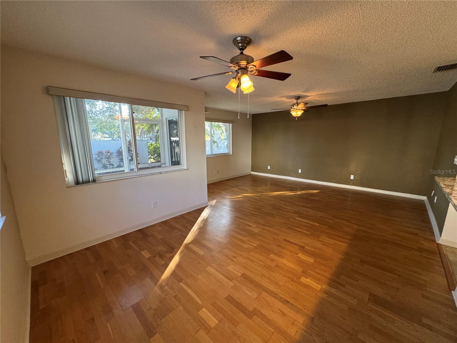 GOLFSIDE ESTATES - Residential