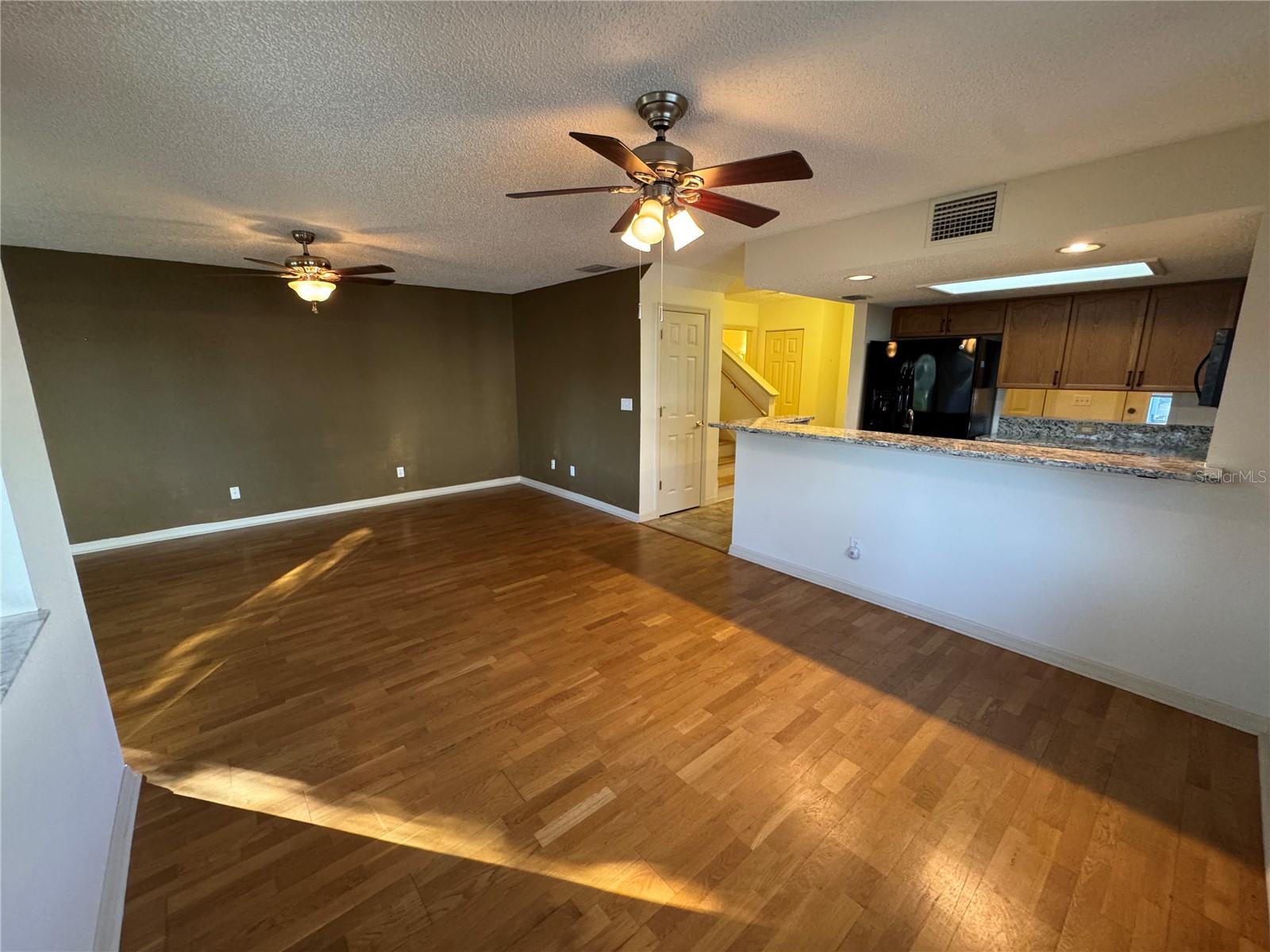 GOLFSIDE ESTATES - Residential