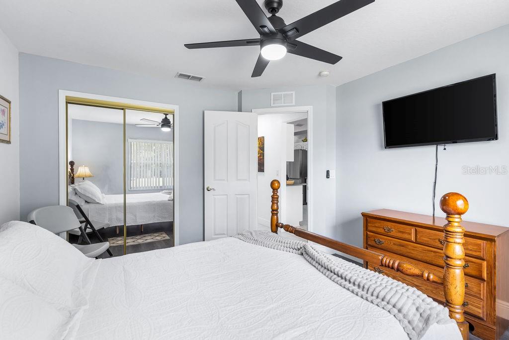 OCALA WATERWAY ESTATE - Residential Lease