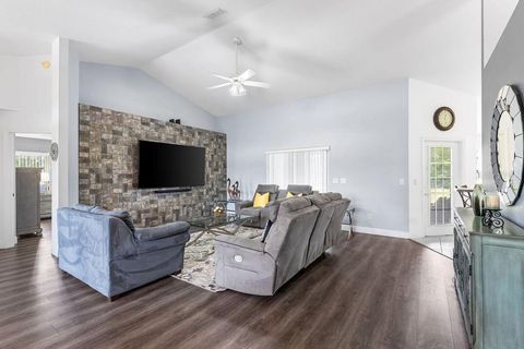 Tiny photo for 10360 SW 48th Avenue, Ocala, FL 34476 (MLS # OM716147)