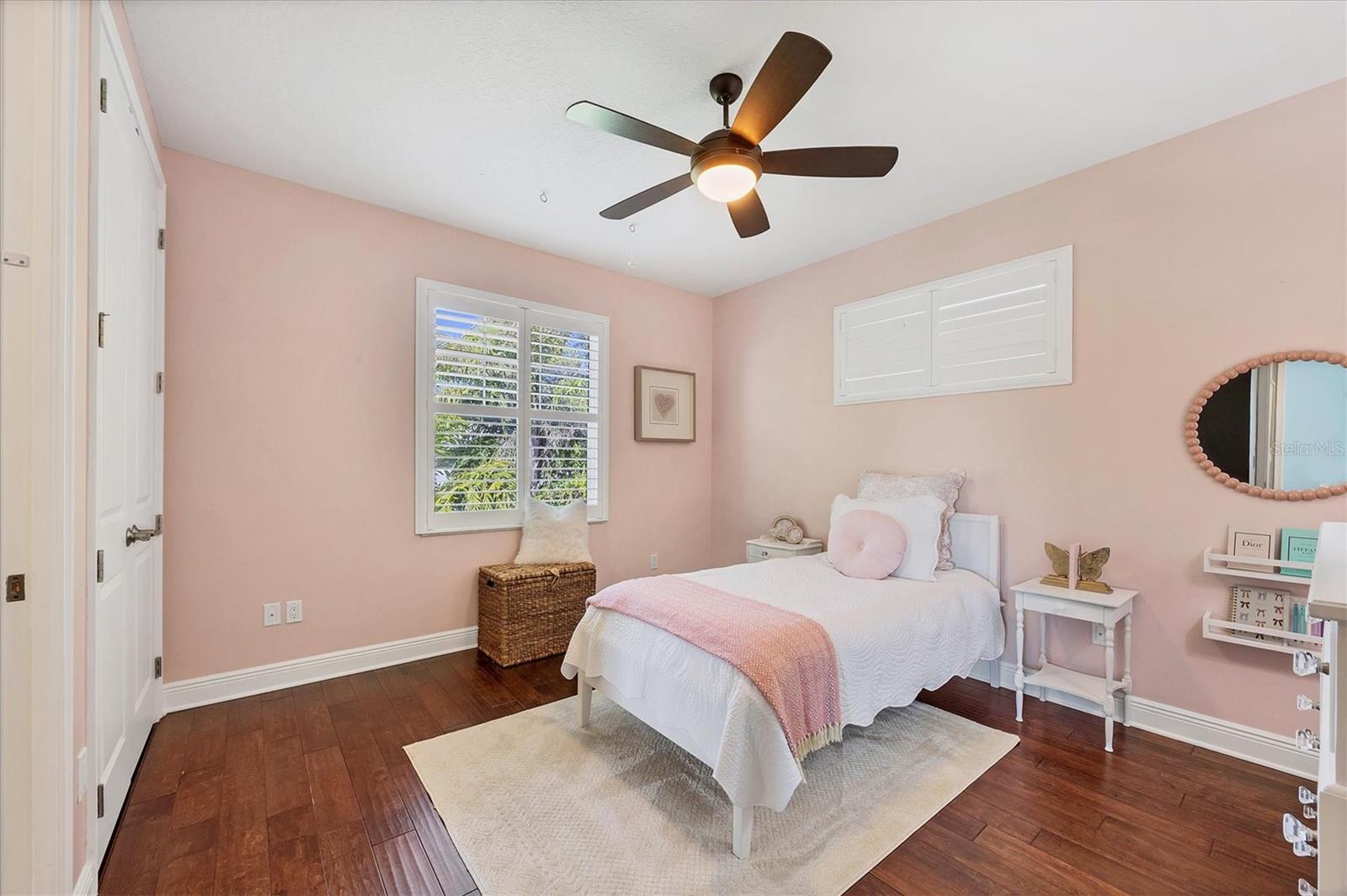 GROVE HEIGHTS - Residential