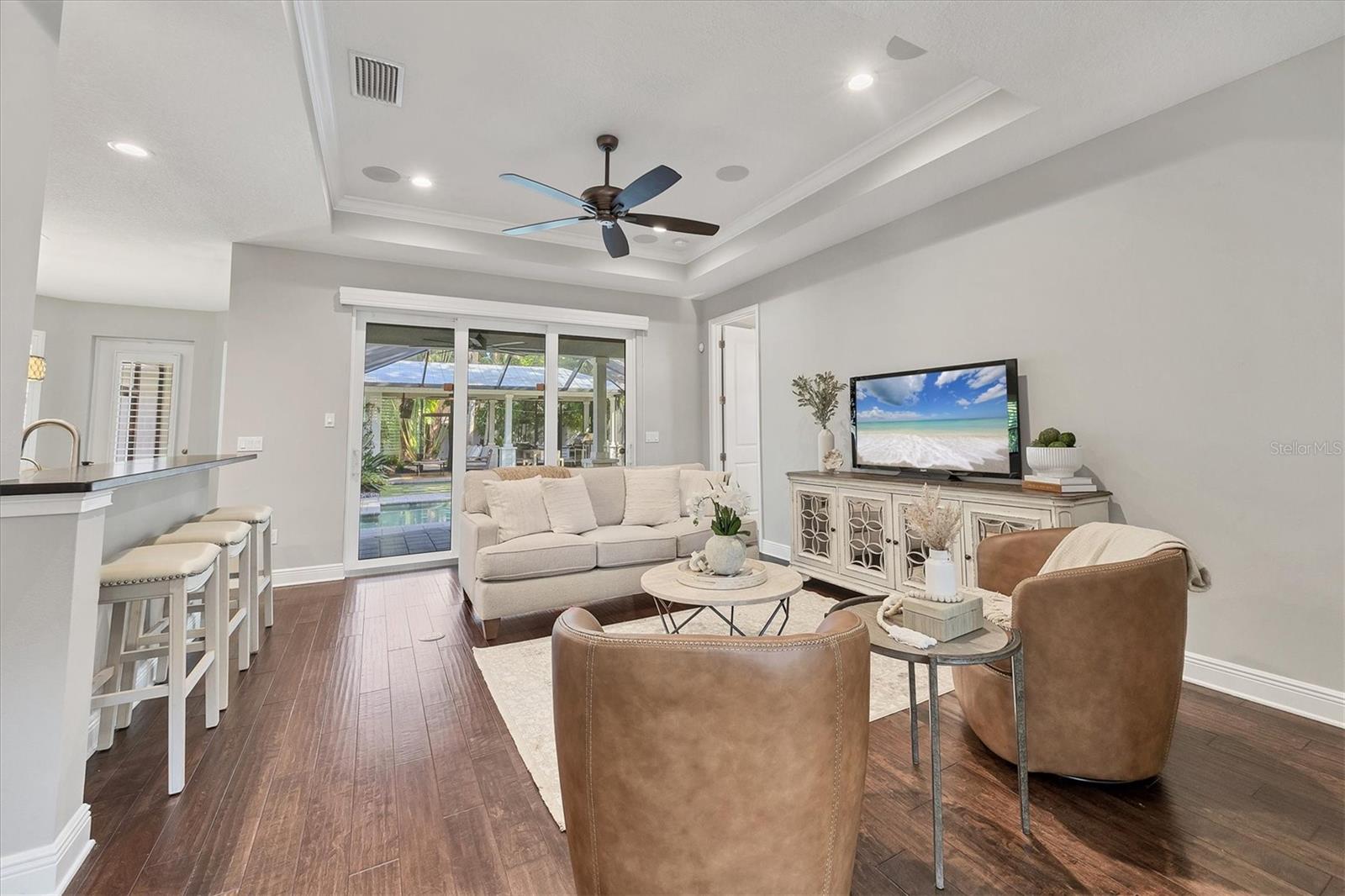 GROVE HEIGHTS - Residential