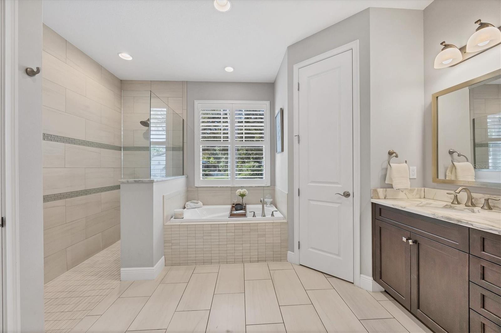 GROVE HEIGHTS - Residential
