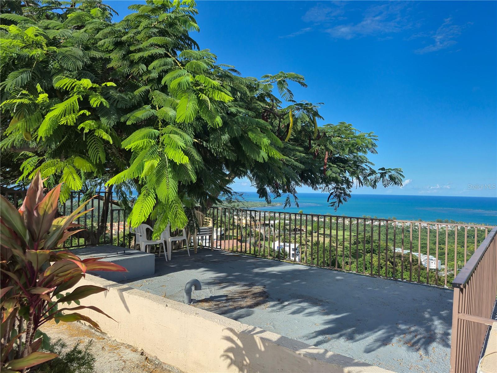 BEACON HILL TERRACE - Residential