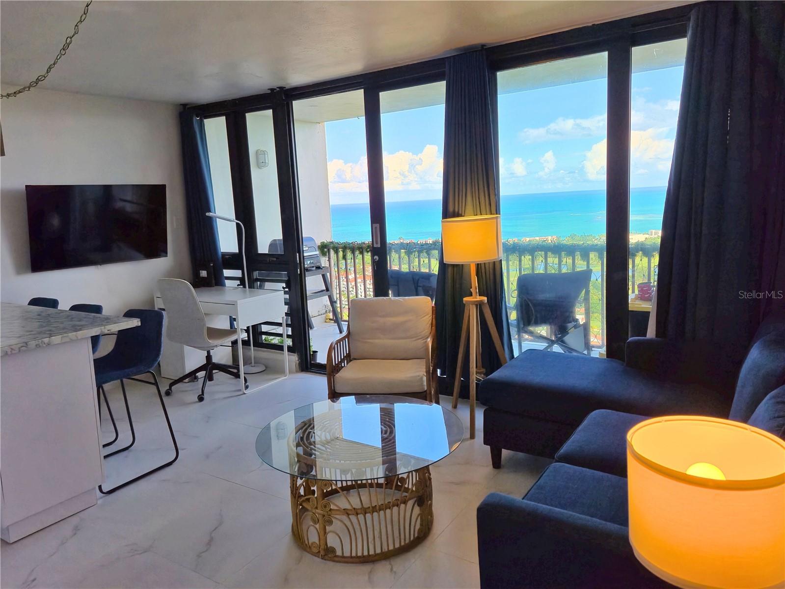 BEACON HILL TERRACE - Residential