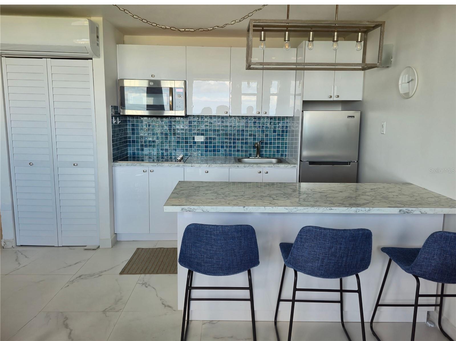 BEACON HILL TERRACE - Residential