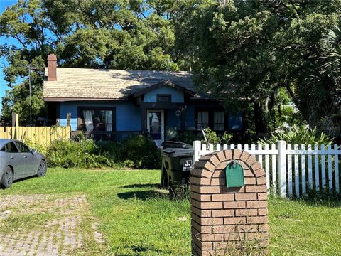 A home in WINTER PARK