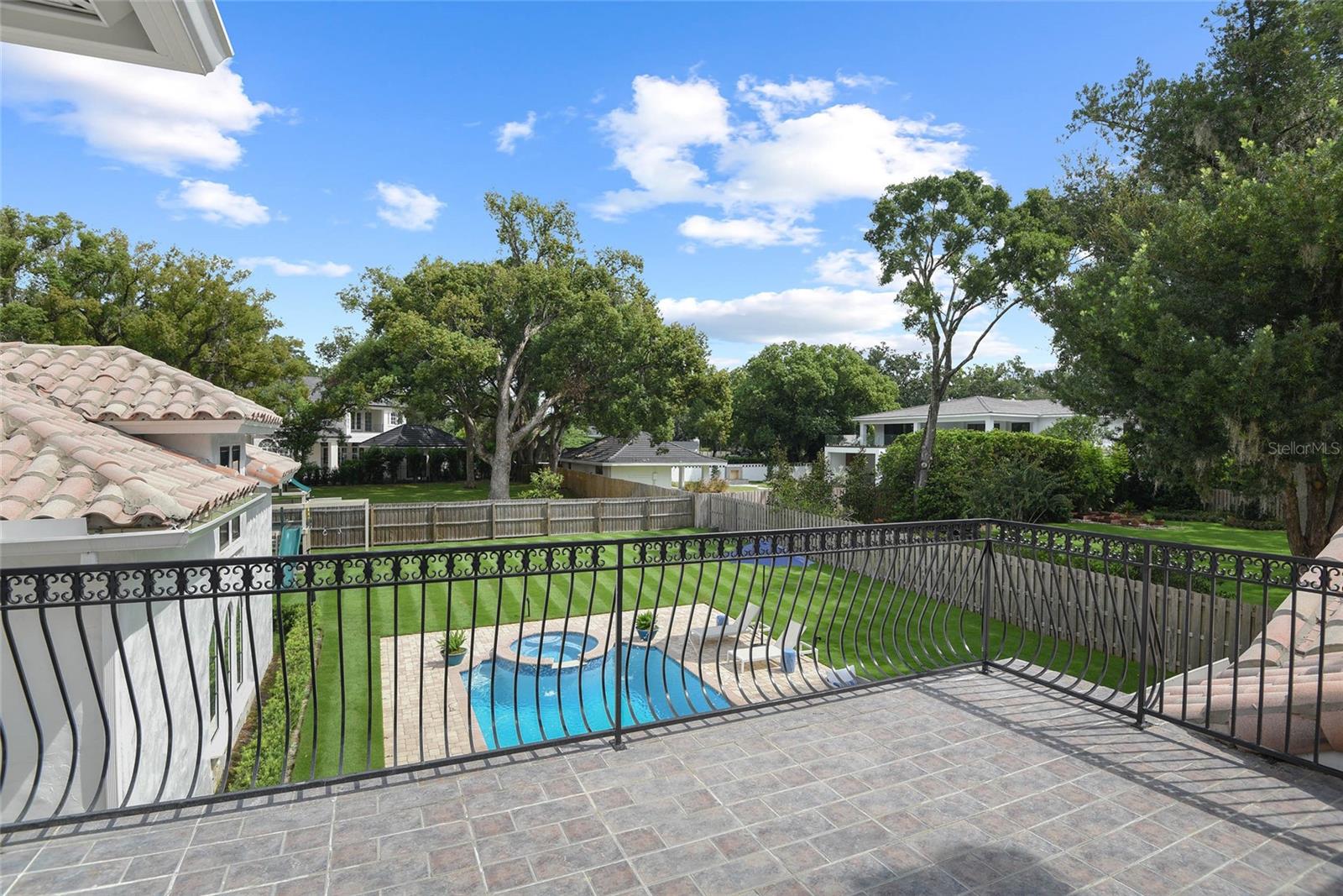 TUSCANIA - Residential