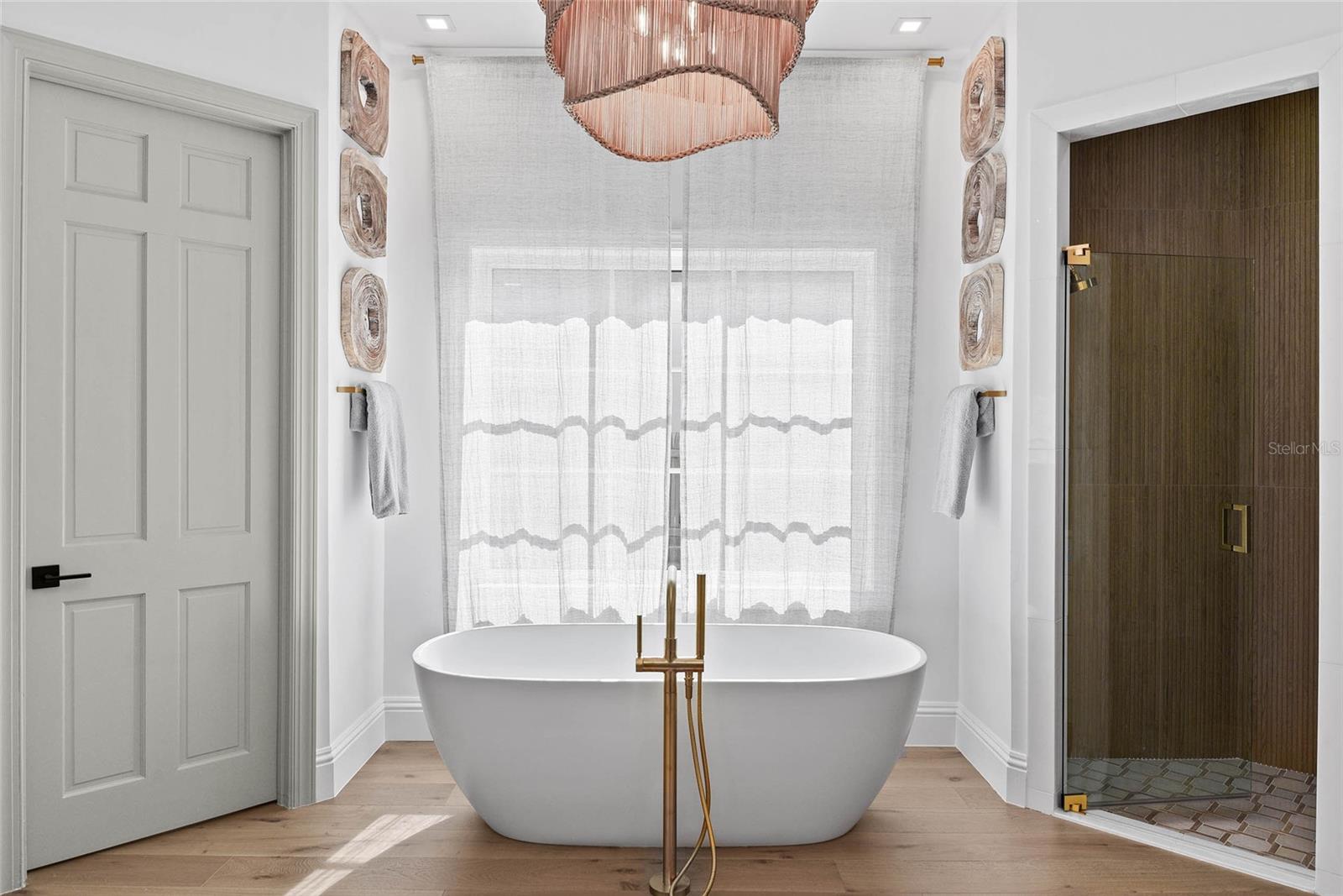 TUSCANIA - Residential