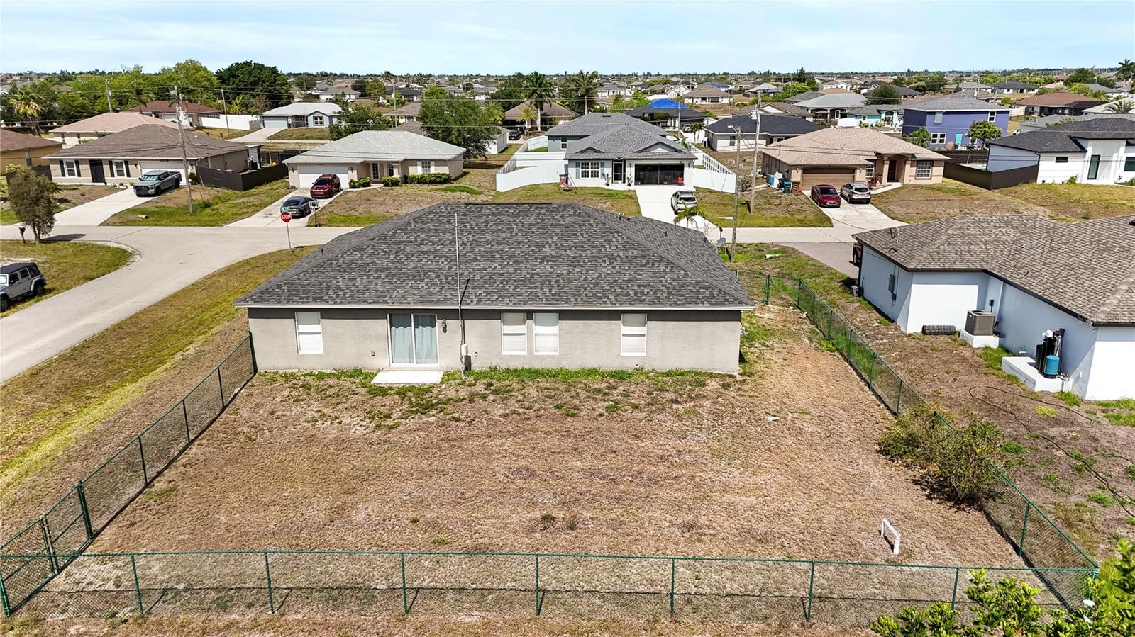 CAPE CORAL - Residential