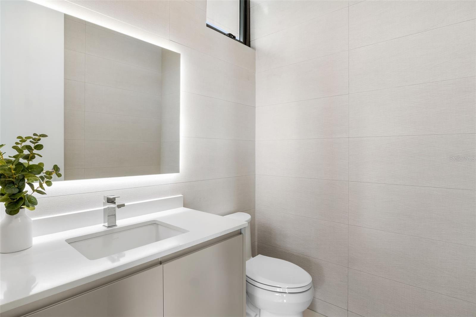 RIVIERA - PARKVIEW - Residential Lease