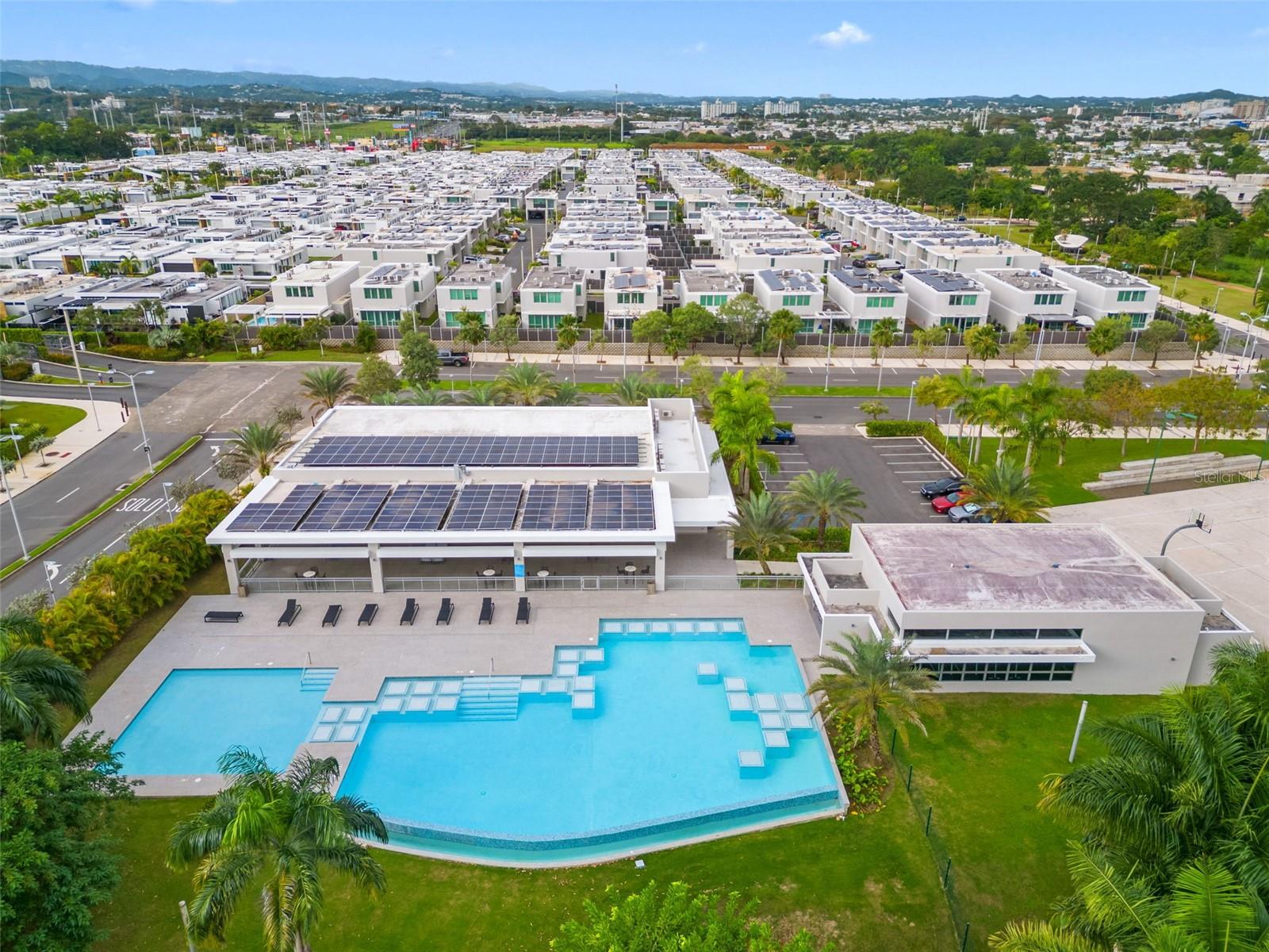 RIVIERA - PARKVIEW - Residential Lease