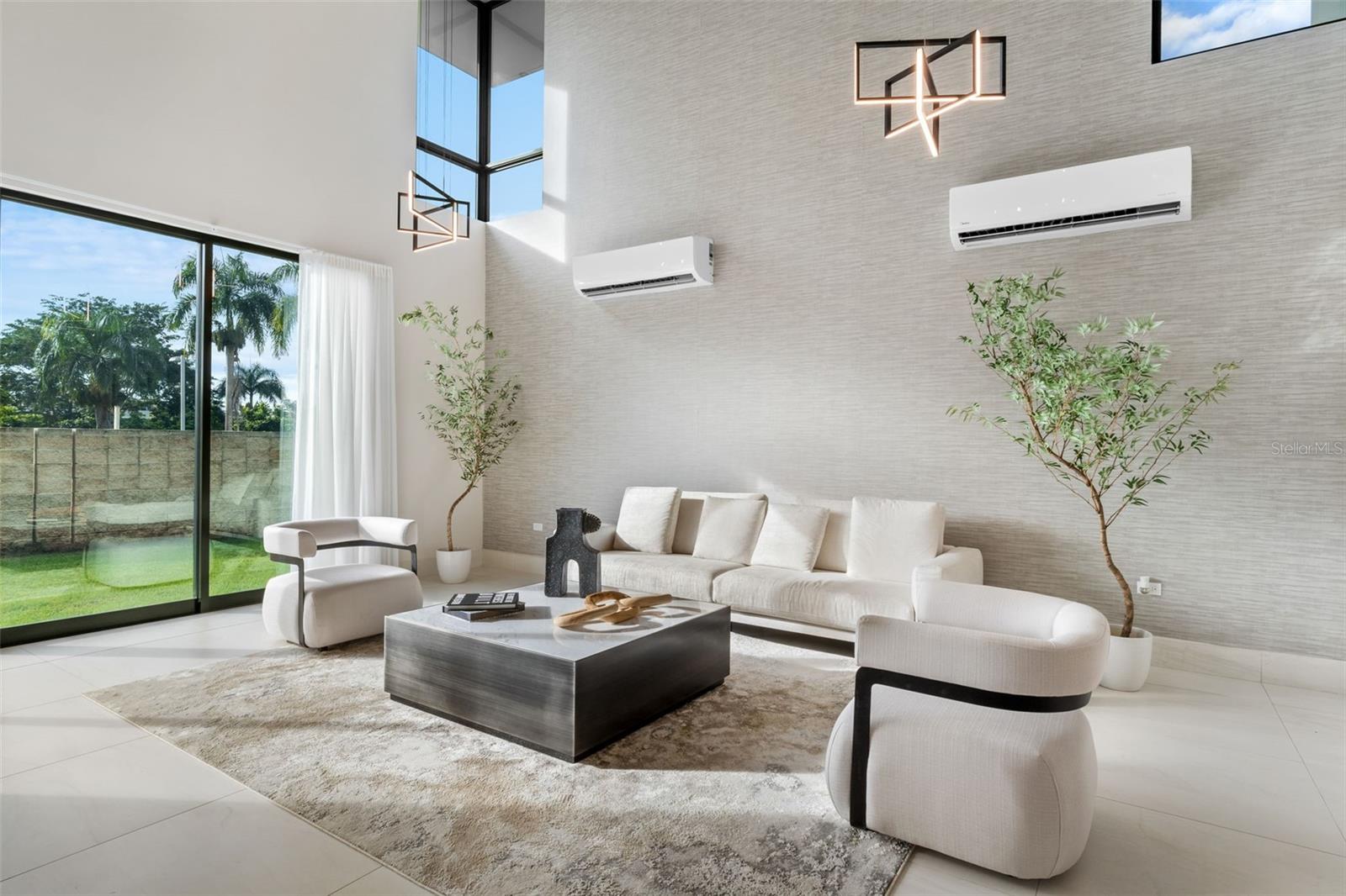 RIVIERA - PARKVIEW - Residential Lease