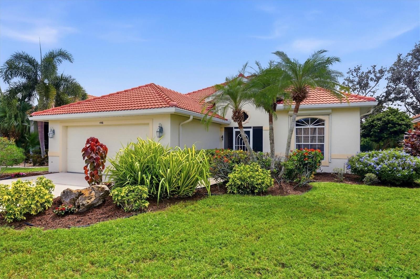 446 PINEWOOD LAKE DRIVE